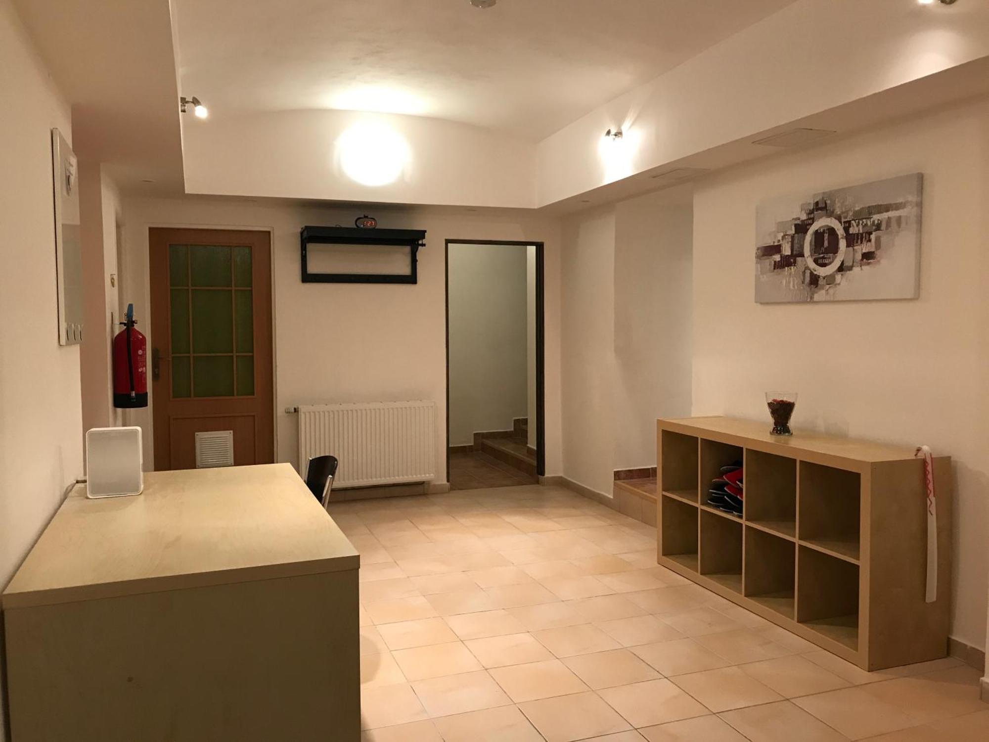 Big Homebase With Billardtable Appartement Prague